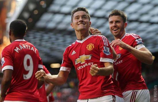 吸引了无数 吸引了无数